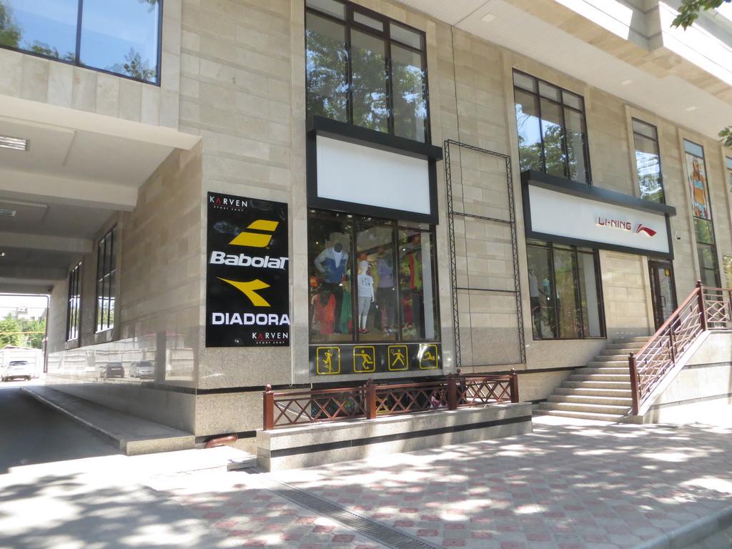 Bishkek Maximus Apartament 2 Luaran gambar